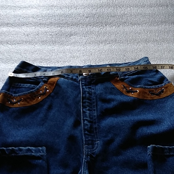 Jeans - Picture 4 of 4